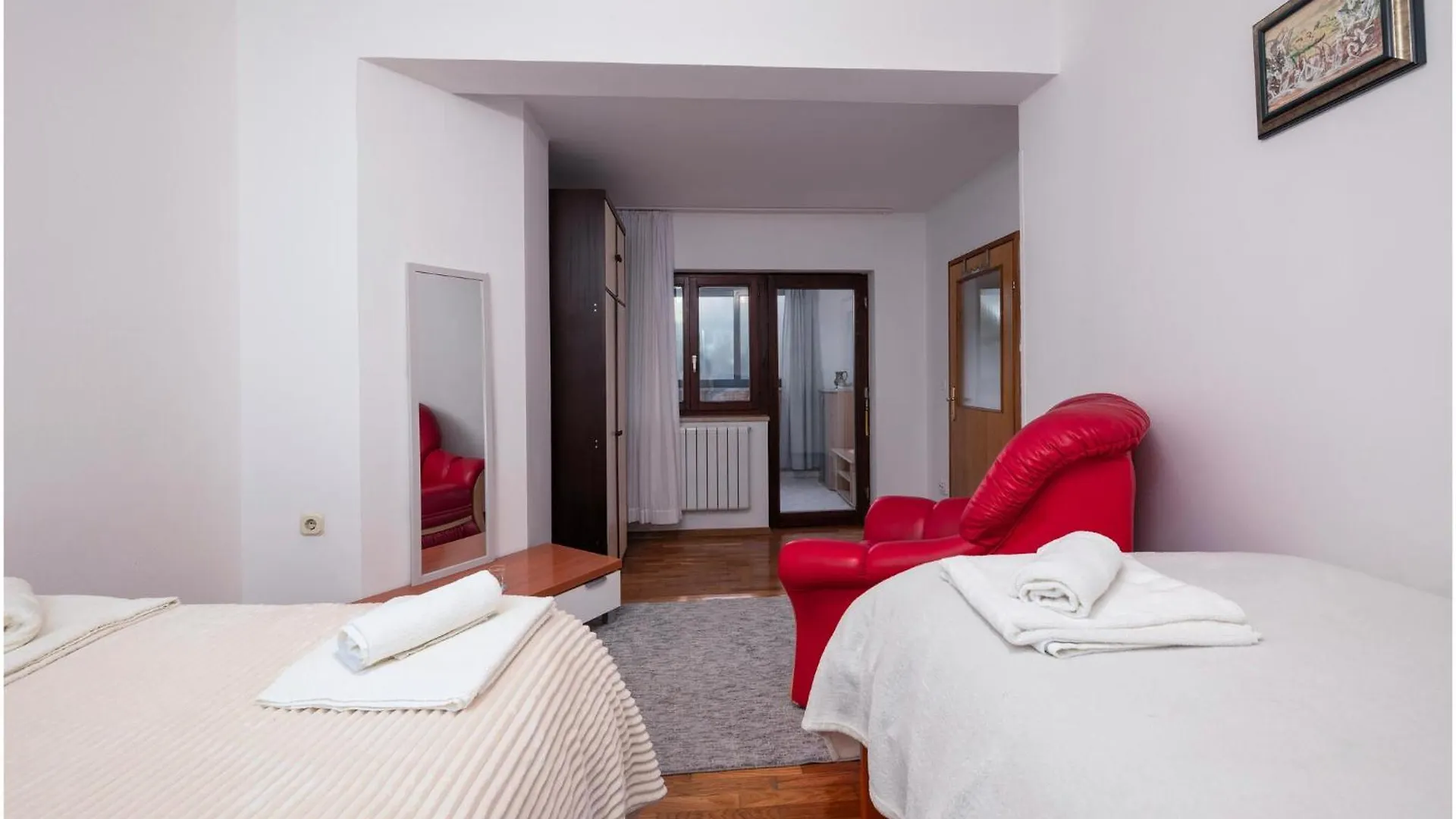 Nice Apartment In Pula With Kitchen 크로아티아