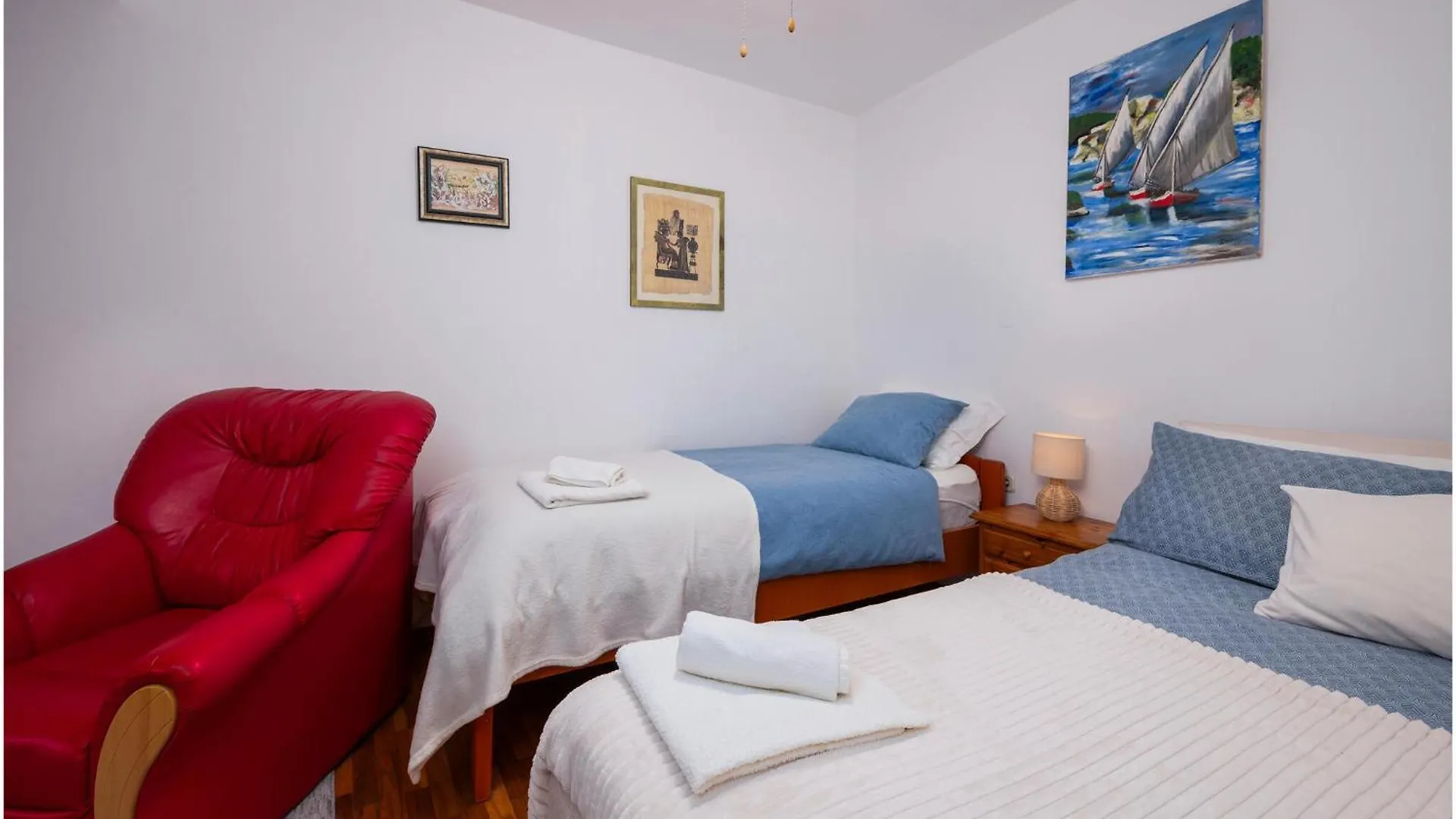 Nice Apartment In Pula With Kitchen