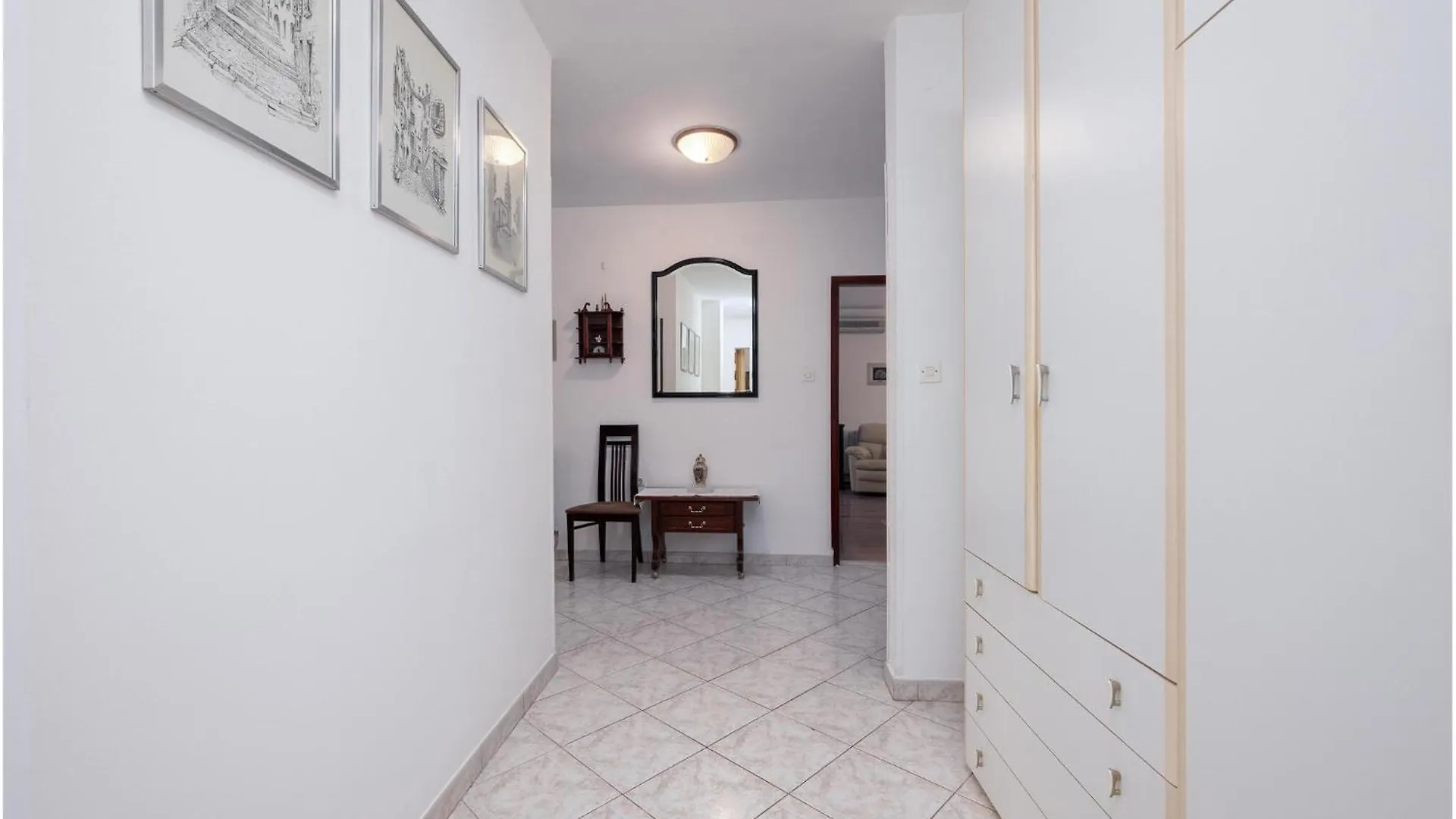 Nice Apartment In Pula With Kitchen